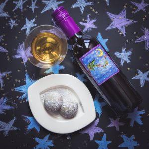 Deviation dessert wine with cookies and a glass of wine