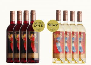Four bottles of Red Electra moscato wine and four bottles of Electra Moscato wine lined up with a double gold and silver medals present.