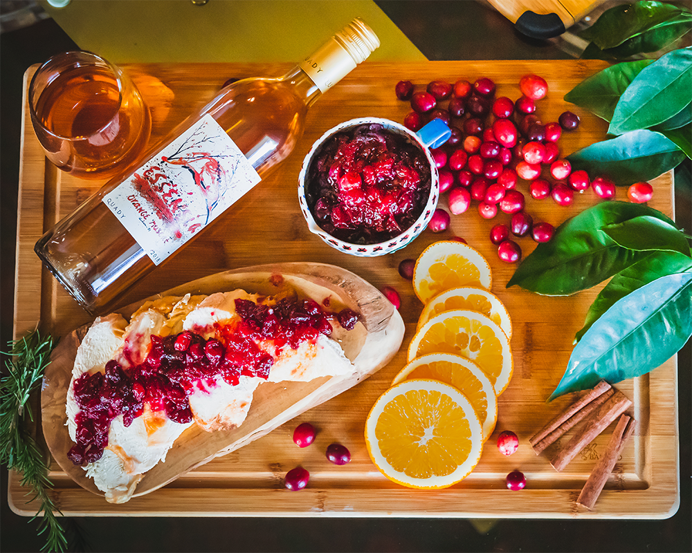 Essensia Orange Muscat with turkey and cranberry sauce and orange slices